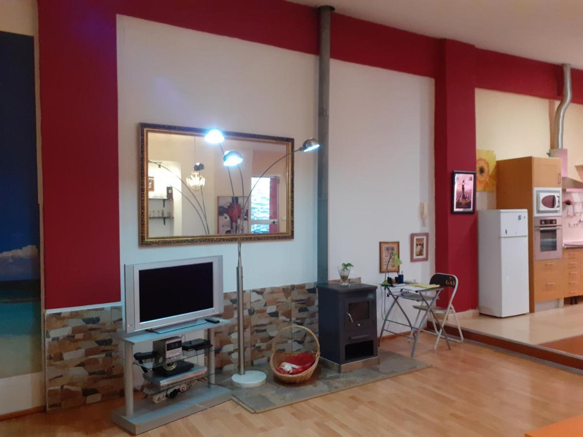 Loft Centrico Y Confortable เฮเรซ เด ลาฟรอนเตรา ภายนอก รูปภาพ