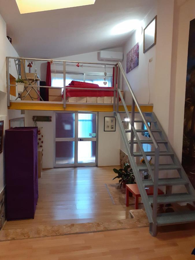 Loft Centrico Y Confortable เฮเรซ เด ลาฟรอนเตรา ภายนอก รูปภาพ